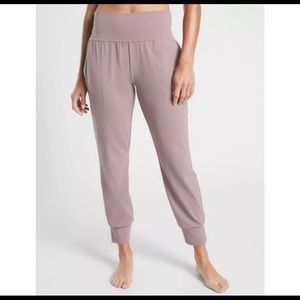 Athleta Salutation Joggers Size Small